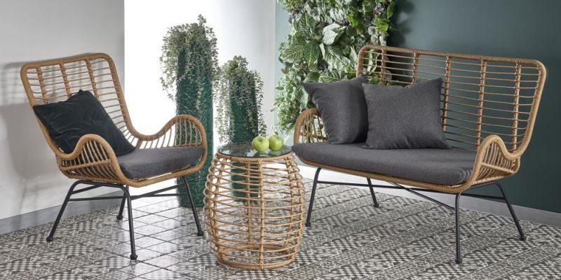 rattanowa sofa z poduszką