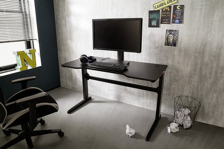 Gamingowe biurko Basic 2 z podświetleniem LED 